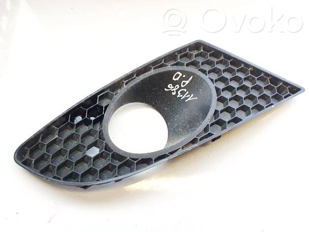 Seat Leon (1P) Grilă inferioară bară față 