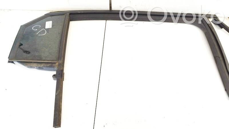 Ventanilla de ventilación de la puerta trasera   AS3,43R000073,AS3,M12385