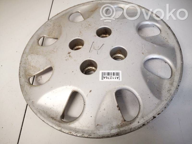 Mazda 121 Ornament central jantă R15 