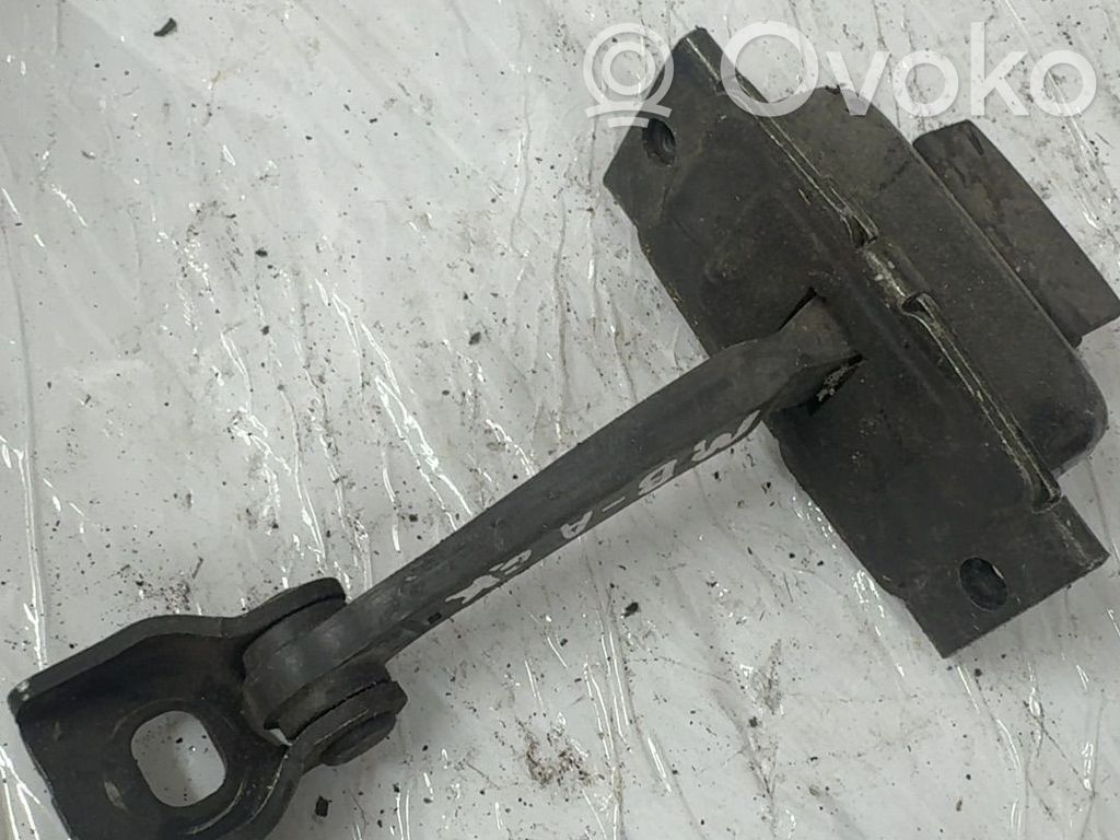Mercedes-Benz A W168 Opritor ușă spate 