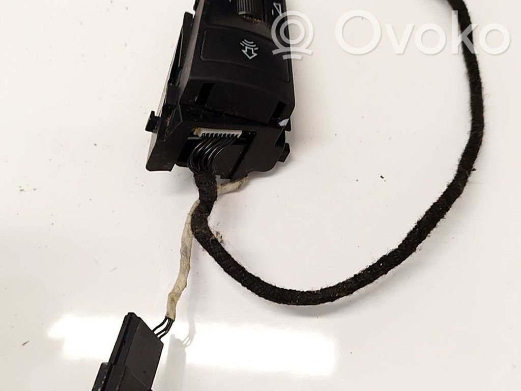 Audi A4 S4 B7 8E 8H Przełącznik / Przycisk kierownicy 
