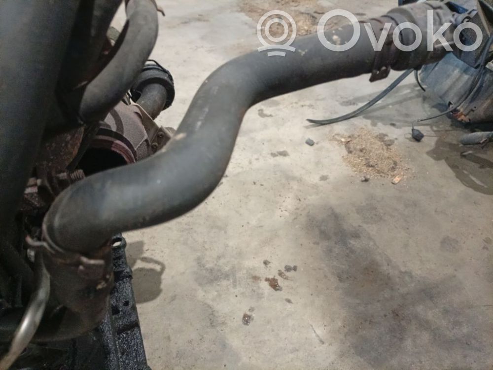 Volkswagen PASSAT B6 Conductă/furtun lichid de răcire motor 