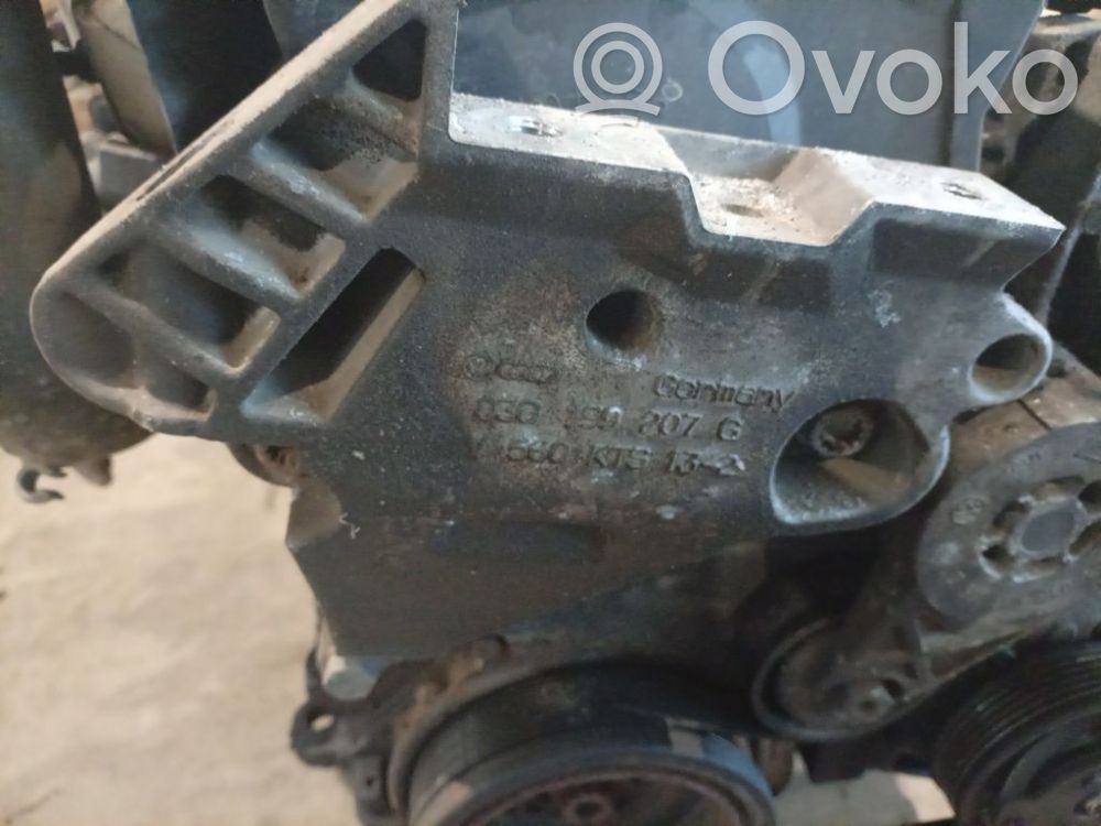 Volkswagen PASSAT B6 Supporto di montaggio del motore (usato)