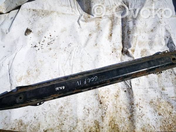 Volkswagen Golf IV Punte spate 