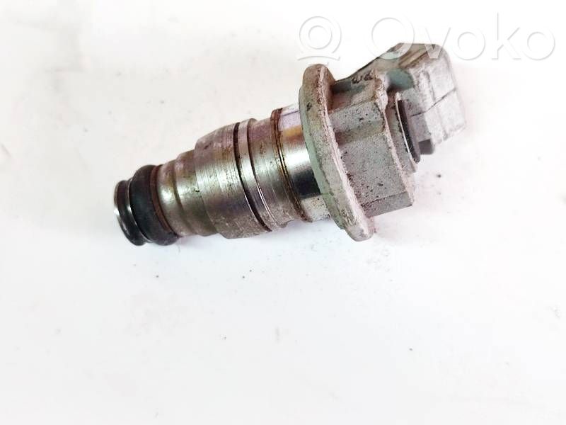 Inyector de combustible   1W720,1W720