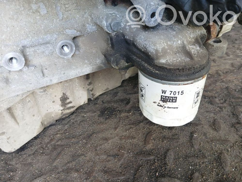 Ford C-MAX II Oil filter mounting bracket 