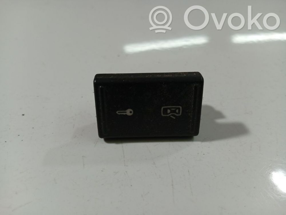 Botón interruptor de bloqueo de puertas   5J0962125,2827033,5J0962125