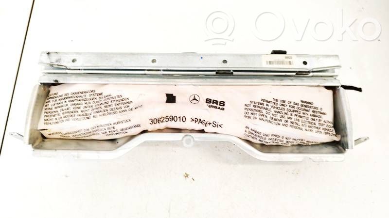 Mercedes-Benz C AMG W204 Airbag per le ginocchia 