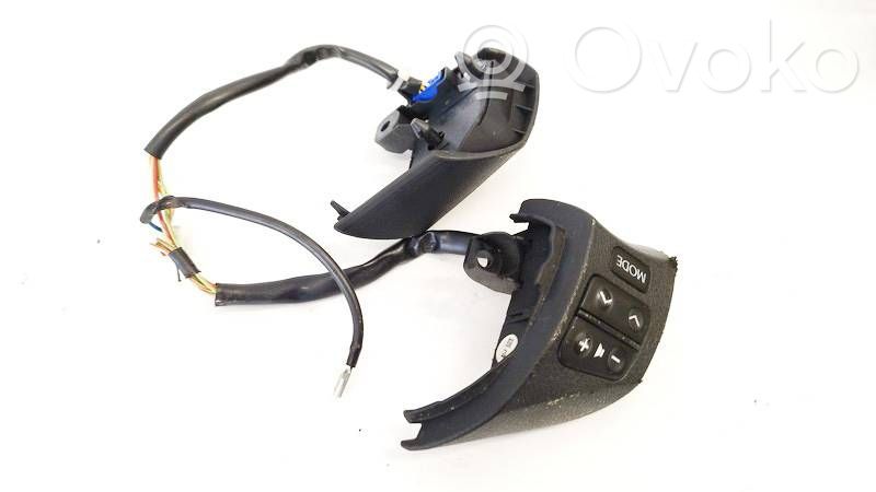 Lexus IS 220D-250-350 Pulsanti/interruttori sul volante 