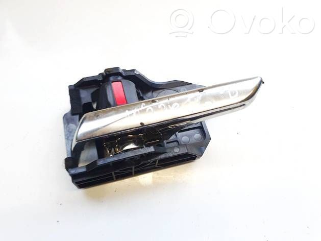 Manecilla interna puerta trasera   V8393,V8393