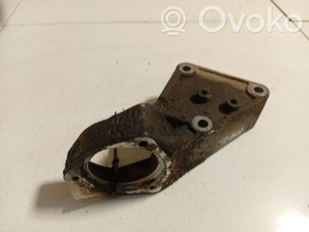 Opel Vectra C Engine mounting bracket 