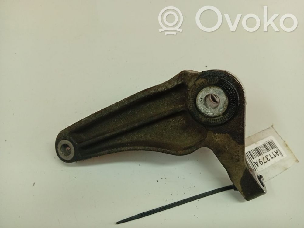 Volvo V50 Supporto di montaggio del motore (usato) 