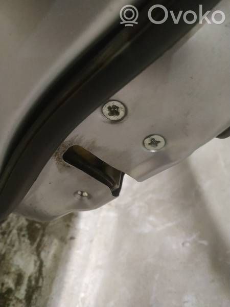 Cerradura de puerta delantera