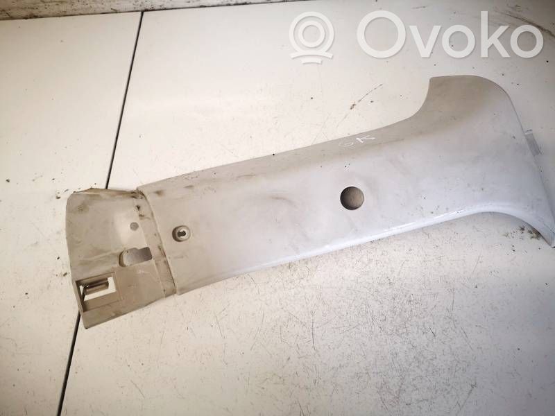 Peugeot 307 Revêtement de pilier (bas)