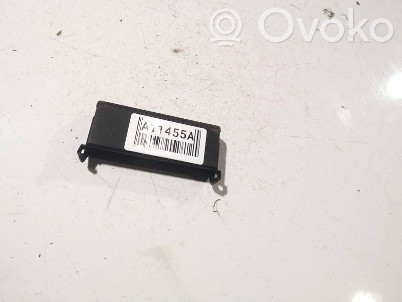 Opel Astra J Coperchio scatola dei fusibili