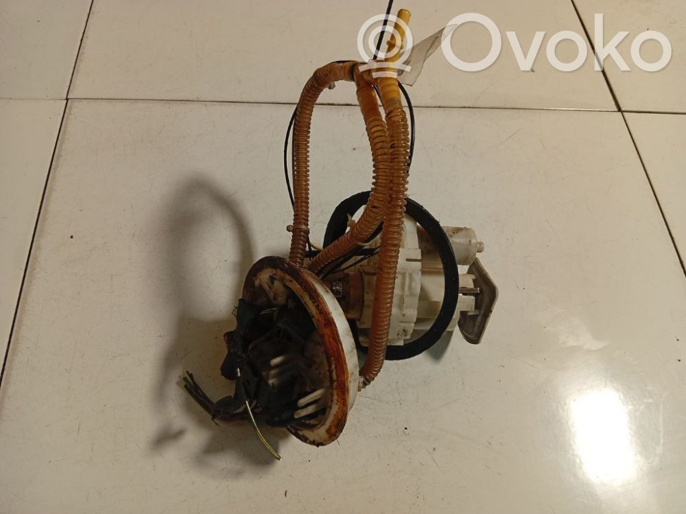 Audi A6 S6 C5 4B Pompă combustibil în rezervor 