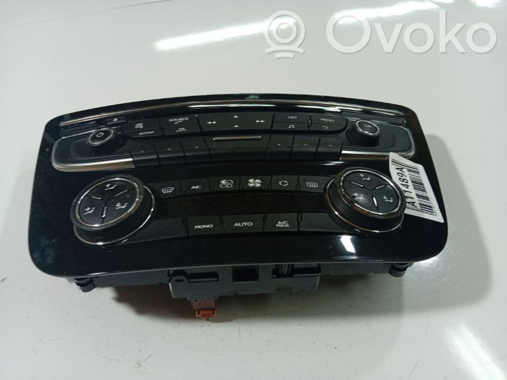 Panel klimatyzacji   E1077072M01,E1077072M01,E1077072M01