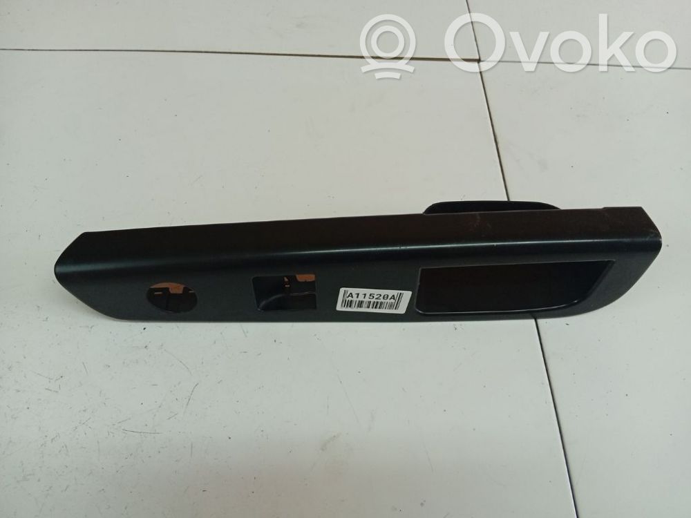 KIA Ceed Ramă comutator geam ușă față 