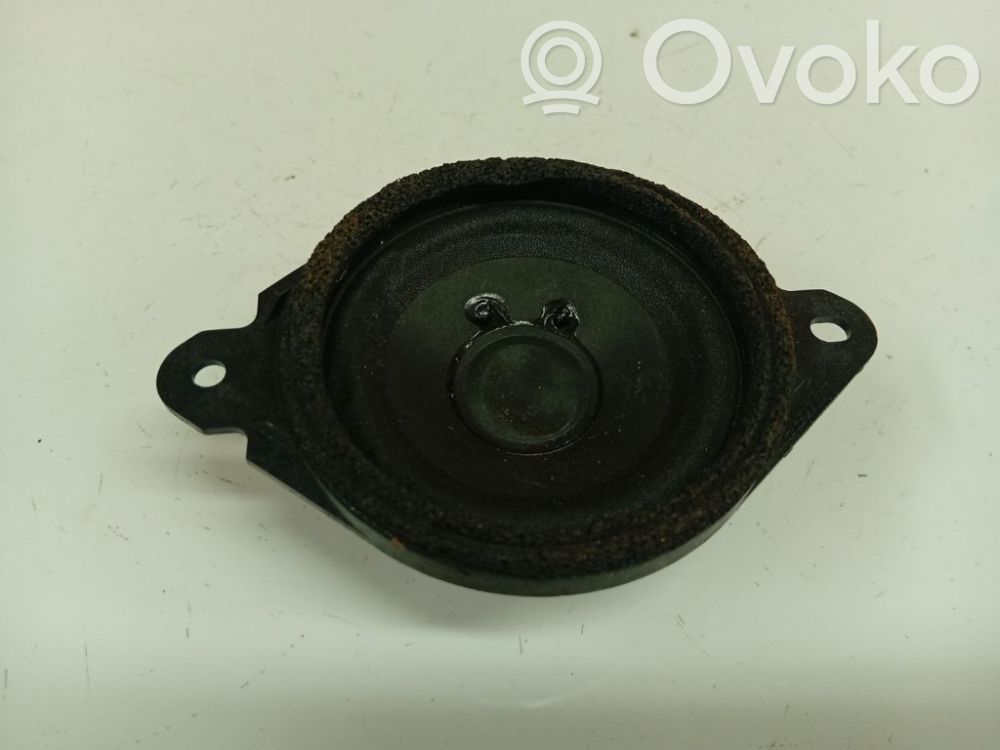 Mazda 3 II Etuoven kaiutin 