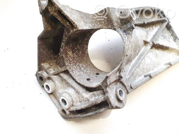Volvo V40 Suport motor 
