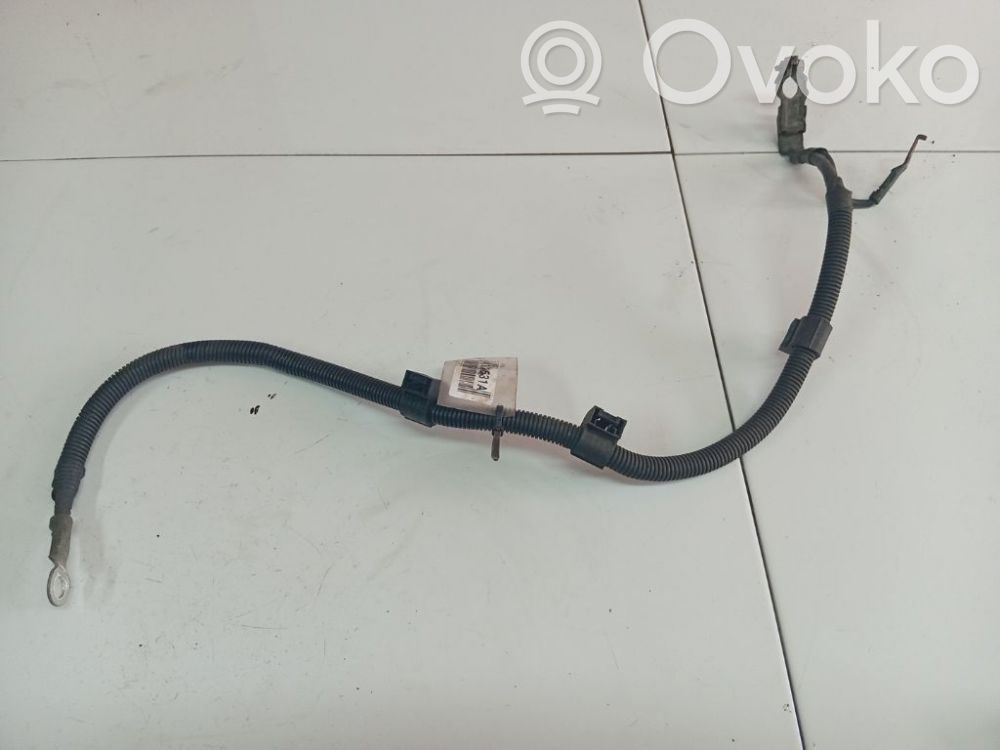 Toyota Yaris Plus / Klema / Przewód akumulatora