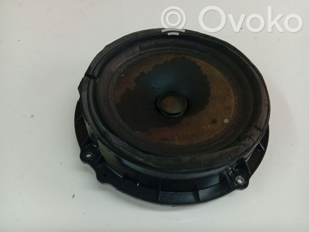 KIA Ceed Etuoven kaiutin 