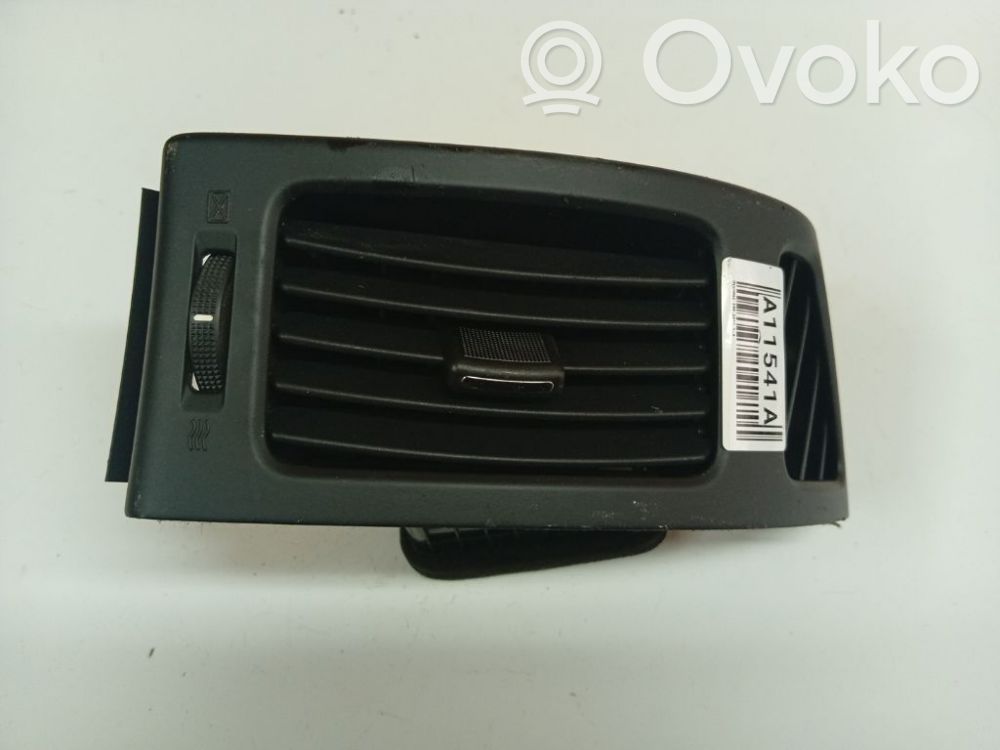 Hyundai i30 Grilă ventilație centrală 