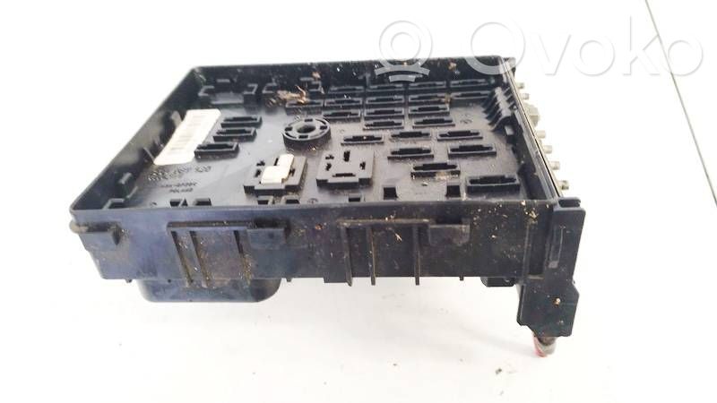 Volkswagen PASSAT B6 Set scatola dei fusibili 