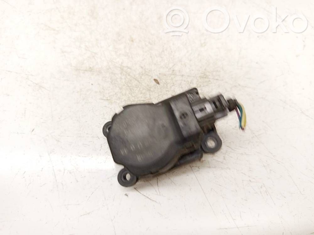 Opel Zafira B Motorino attuatore aria 