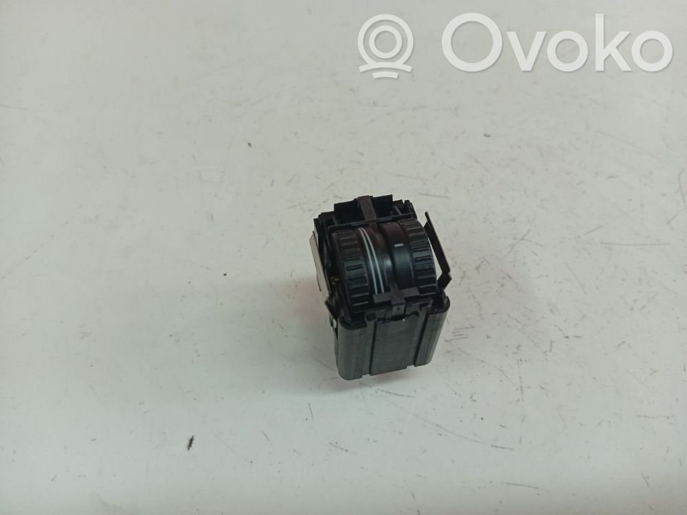 Volkswagen PASSAT B7 Comutator control nivel faruri 