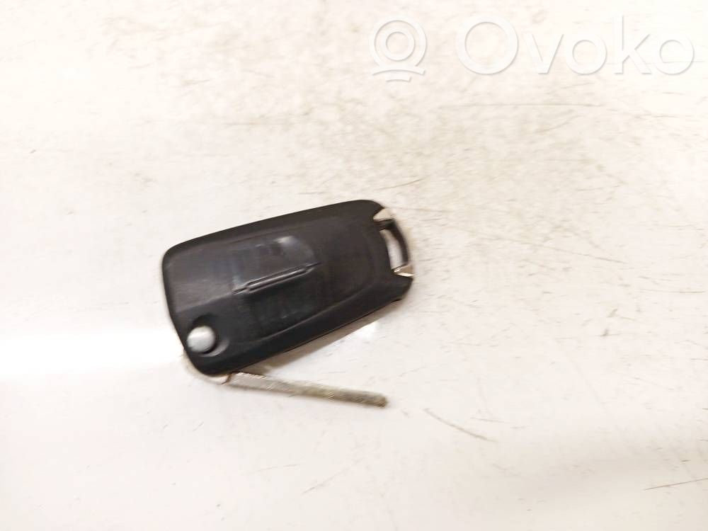 Opel Astra H Cheie/telecomandă contact