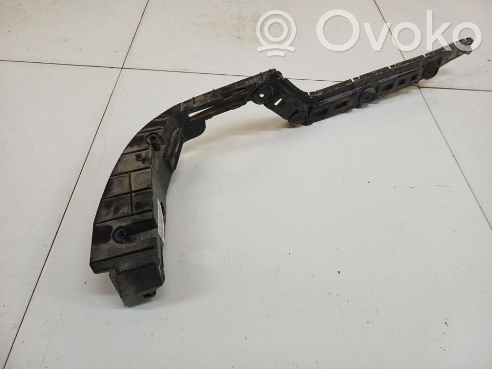 Volkswagen PASSAT B7 Suport montare bară spate 