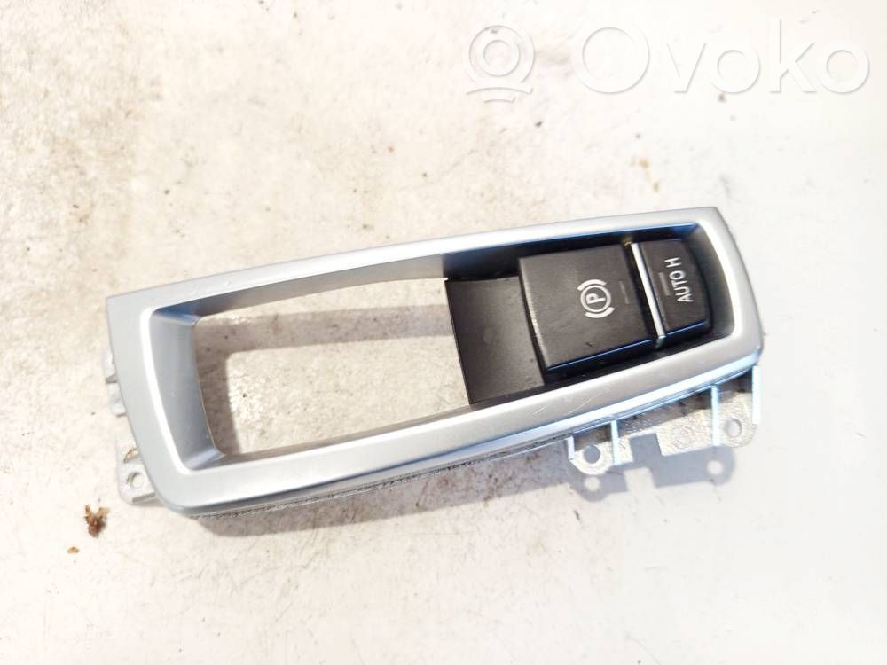 BMW 5 F10 F11 Comutator frână parcare 