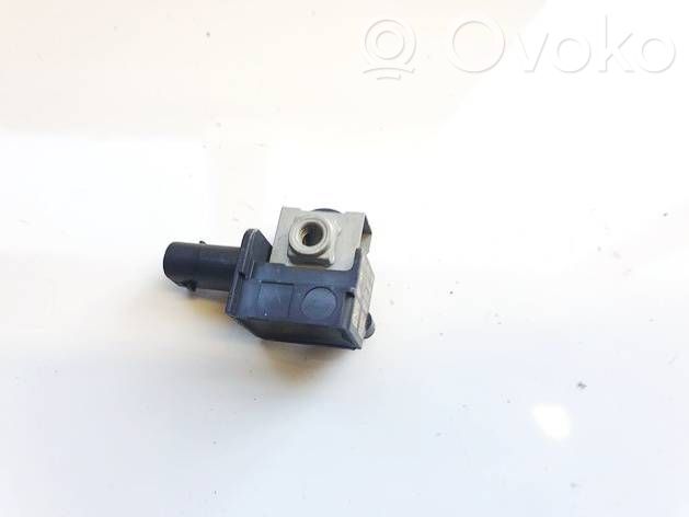 BMW 5 F10 F11 Senzor impact/declanșare airbag 