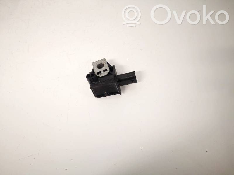 BMW 5 F10 F11 Senzor impact/declanșare airbag 