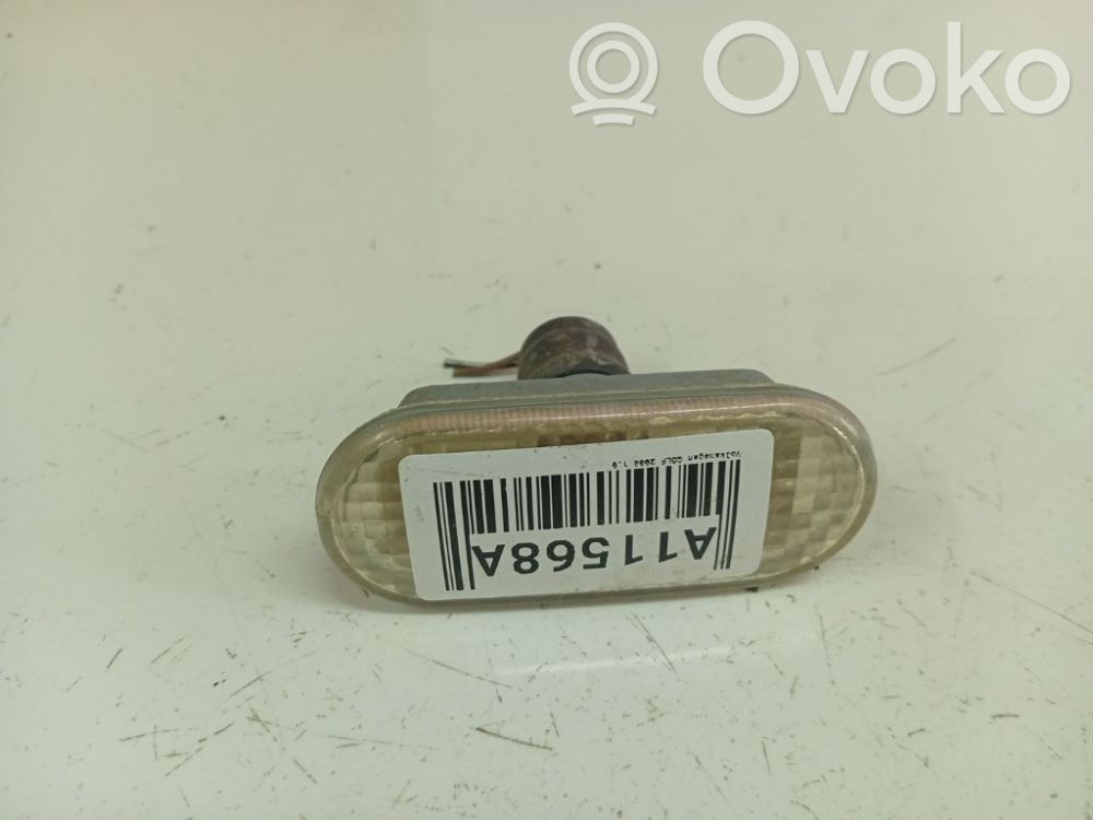Volkswagen Golf IV Feu clignotant répétiteur d'aile avant