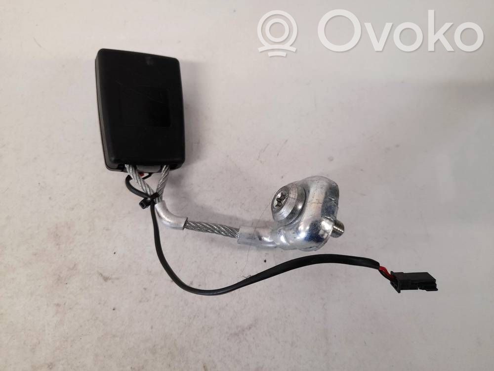 BMW 5 F10 F11 Hebilla del cinturón de seguridad trasero