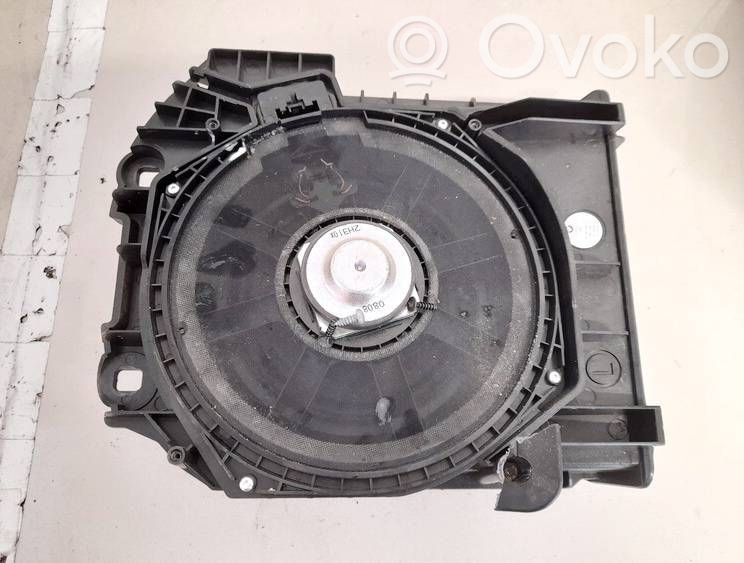 BMW 5 F10 F11 Subwoofer 