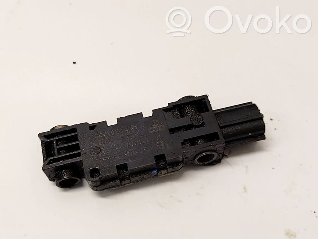 Audi A4 S4 B7 8E 8H Sensore d’urto/d'impatto apertura airbag 