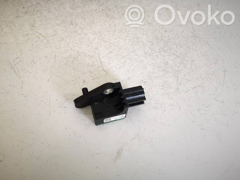 Volkswagen PASSAT CC Sensore d’urto/d'impatto apertura airbag 