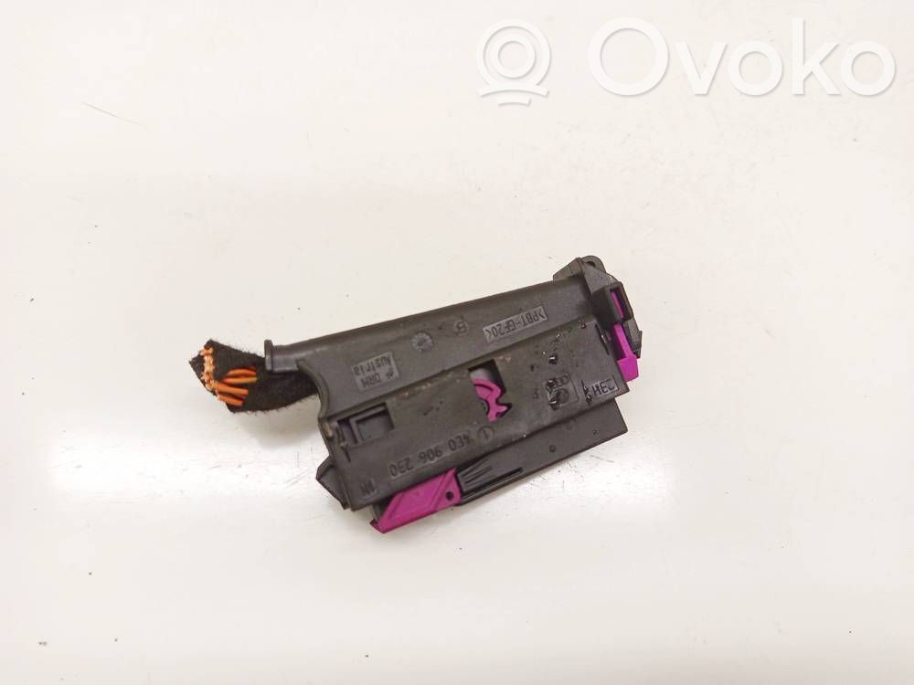 Audi A6 S6 C6 4F Sensor / Fühler / Geber 