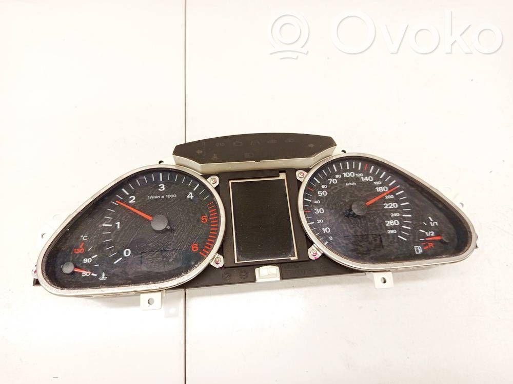 Audi A6 S6 C6 4F Licznik / Prędkościomierz