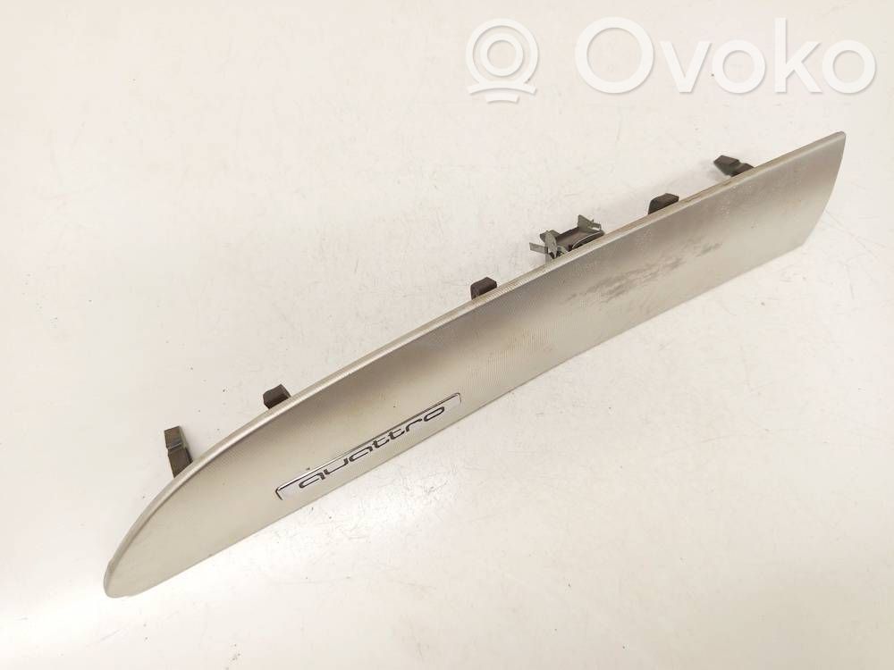 Audi A6 S6 C6 4F Ornament bord 