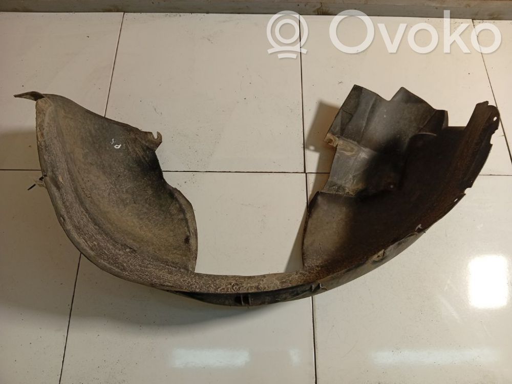 Volvo V70 Nadkole przednie