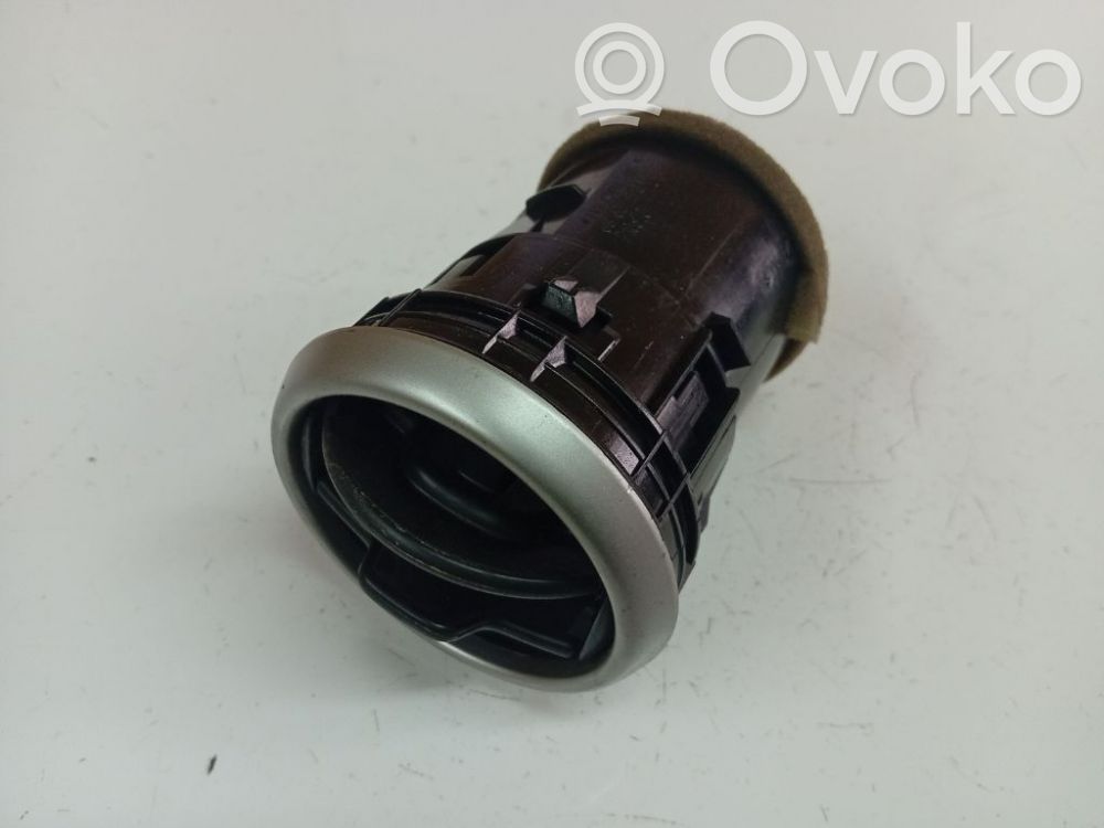 Nissan Qashqai Grilă ventilație centrală 