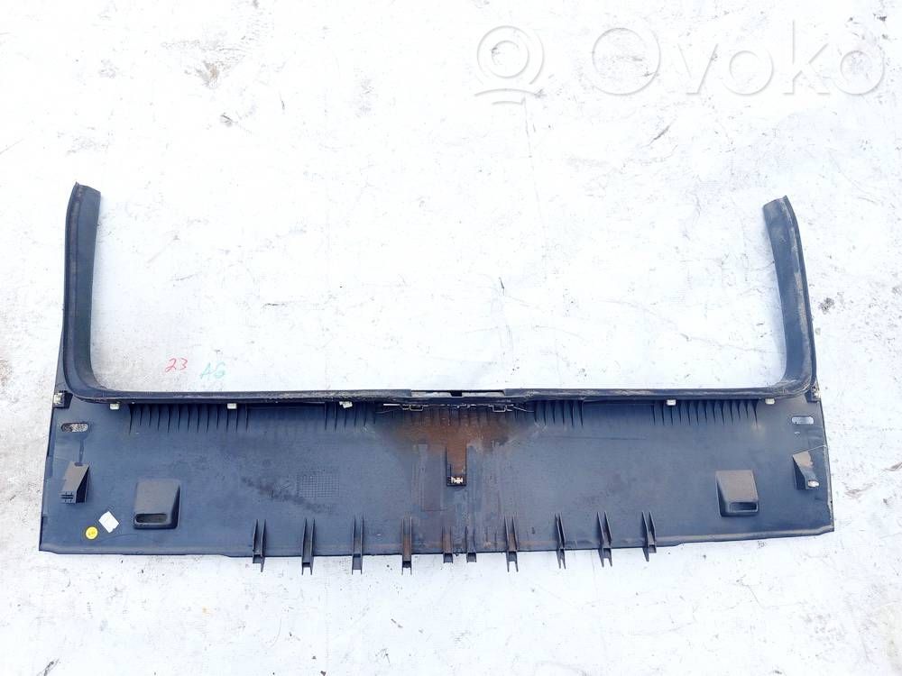 Volkswagen Golf V Other trunk/boot trim element 