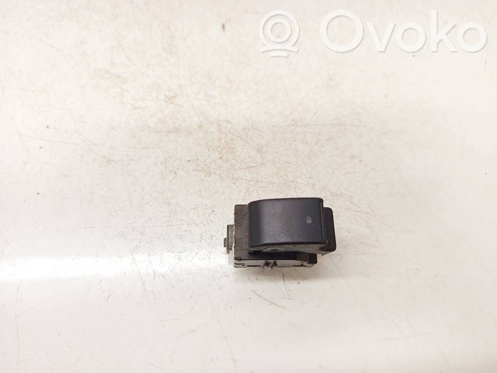 Toyota Corolla Verso AR10 Interrupteur commade lève-vitre