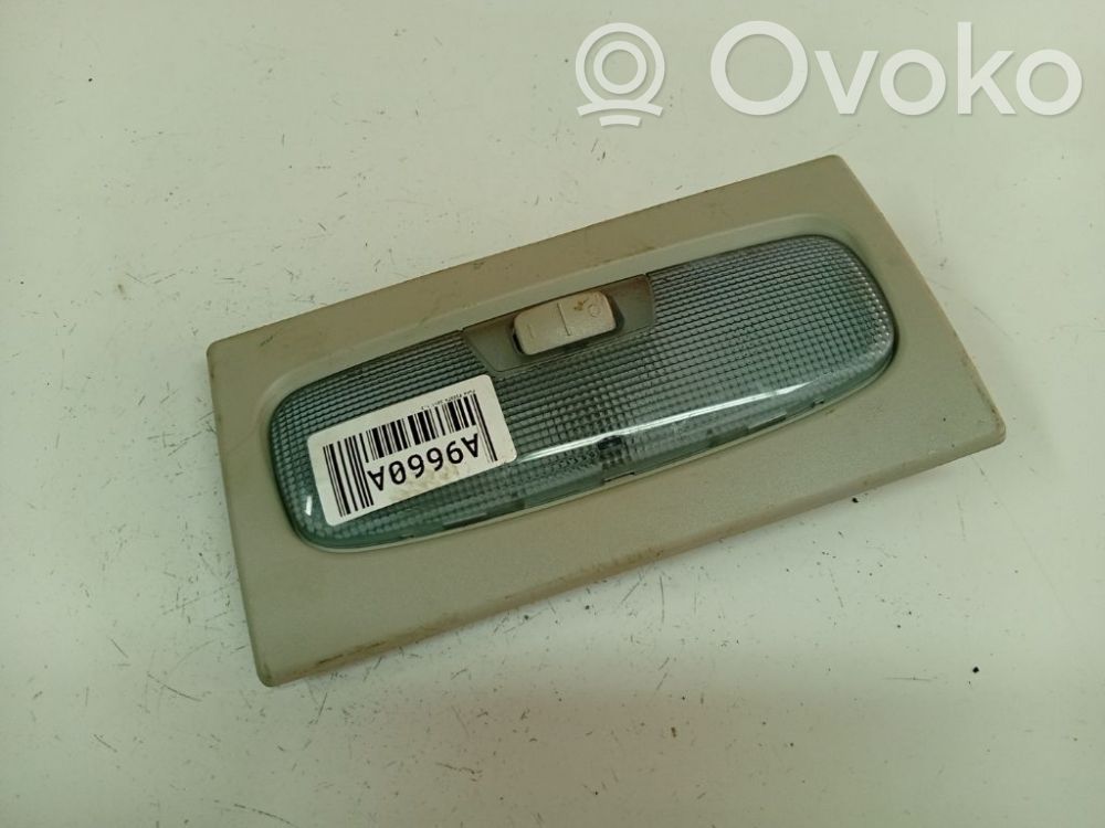 Etuistuimen valo   8A6113733ABW,8A6113733ABW,8A6113733ABW