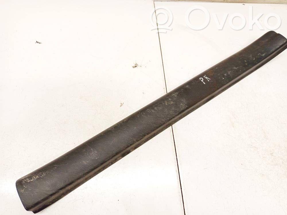 Toyota Corolla Verso AR10 Copertura del rivestimento del sottoporta anteriore