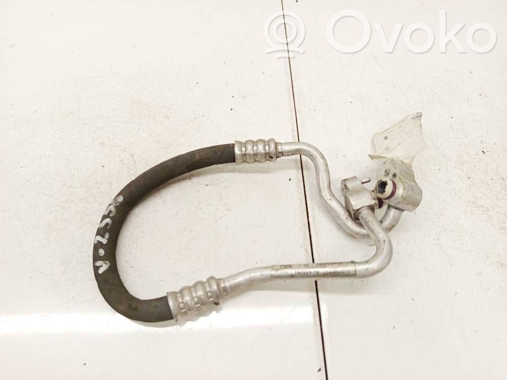 BMW 3 F30 F35 F31 Ilmastointilaitteen putki (A/C)